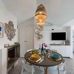 Casa Royale Aria *