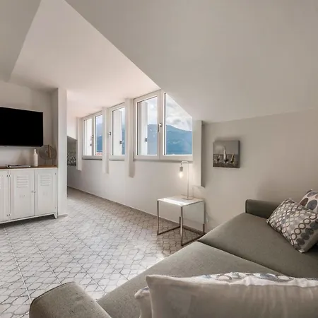 Casa Royale Aria
